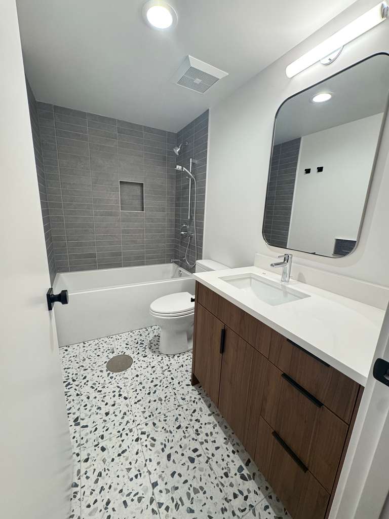 Small bathroom remodeling Seattle, WA